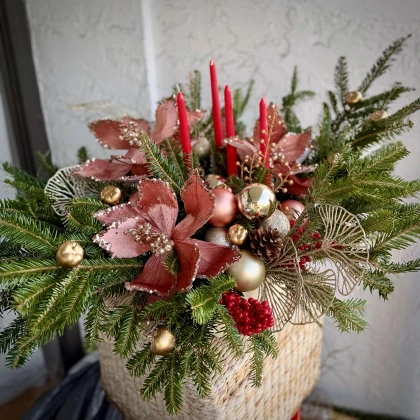 photo-dostavka-tsvetov-i-vozdushnih-sharov-dekor-svadeb-i-meropriyatiy