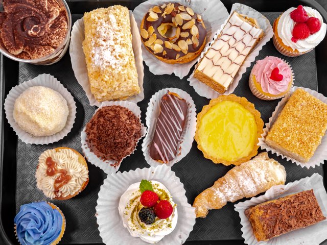 Napoleon Bakery — Тот самый Наполеон и Медовик — уже ждут вас! - Фото 10