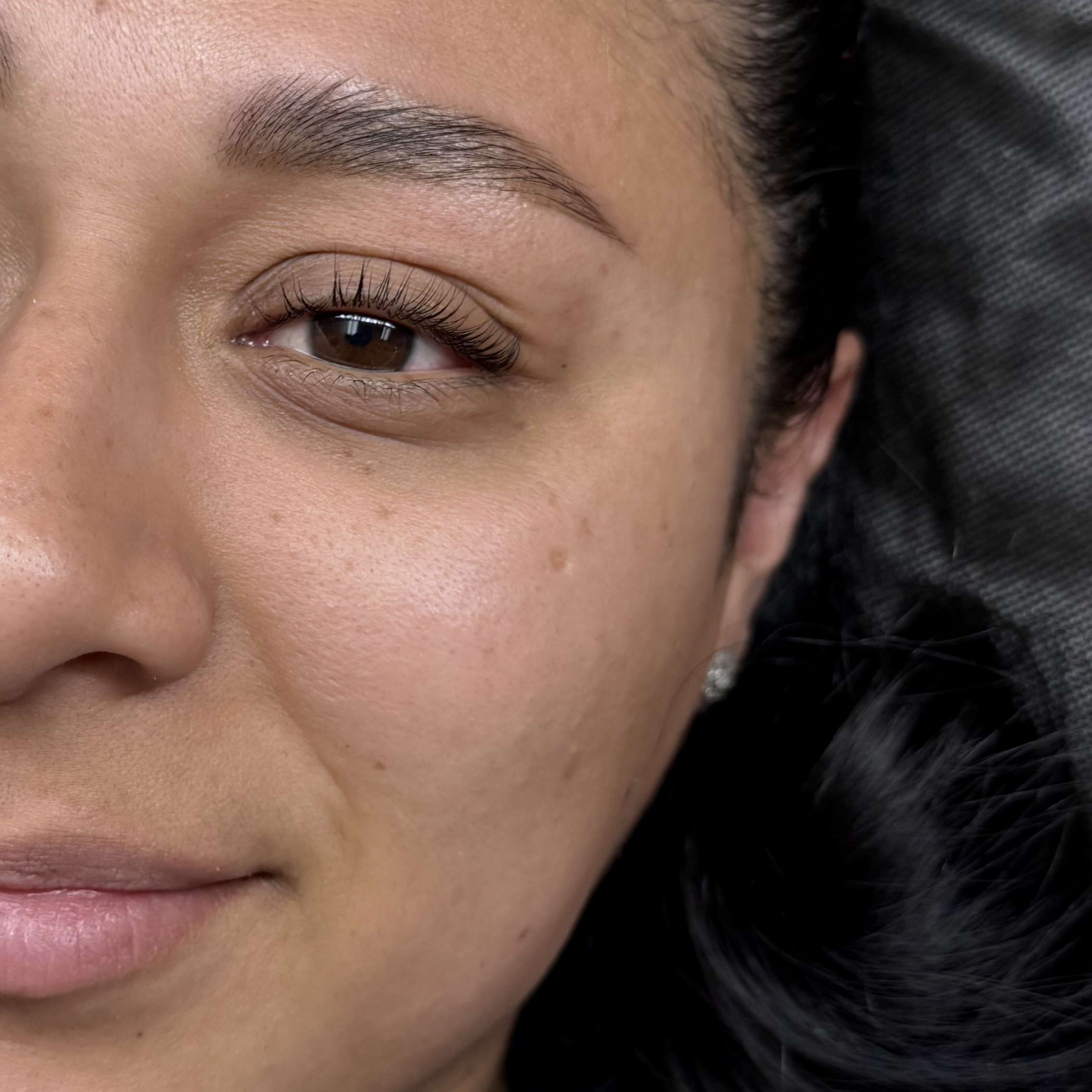 Lash extensions, lash lift, brow lamination, tint and shape - Фото 7