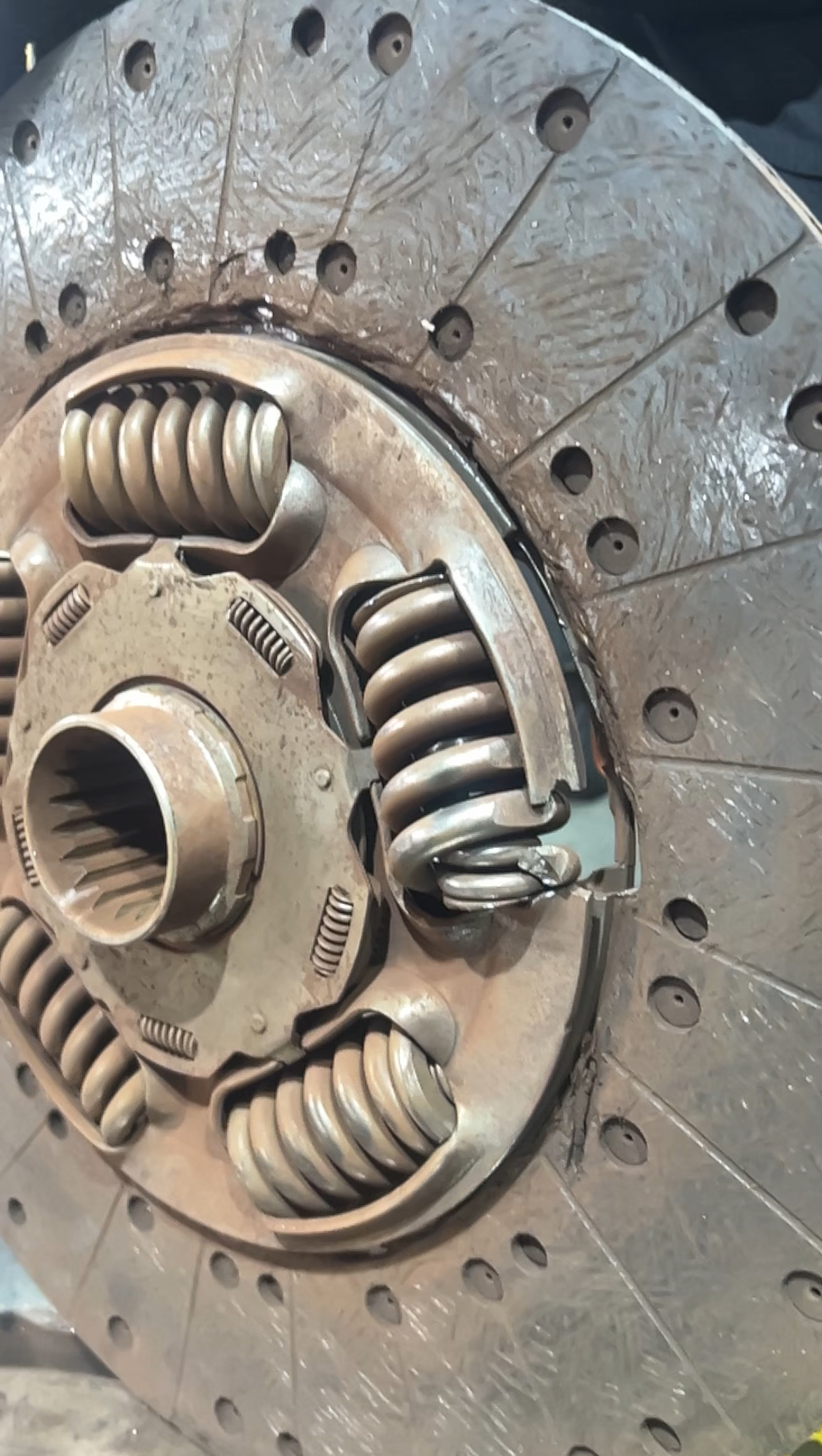 Torpedo Truck Repair – Надежный Сервис для Вашего Грузовика в Kent, WA - Фото 3