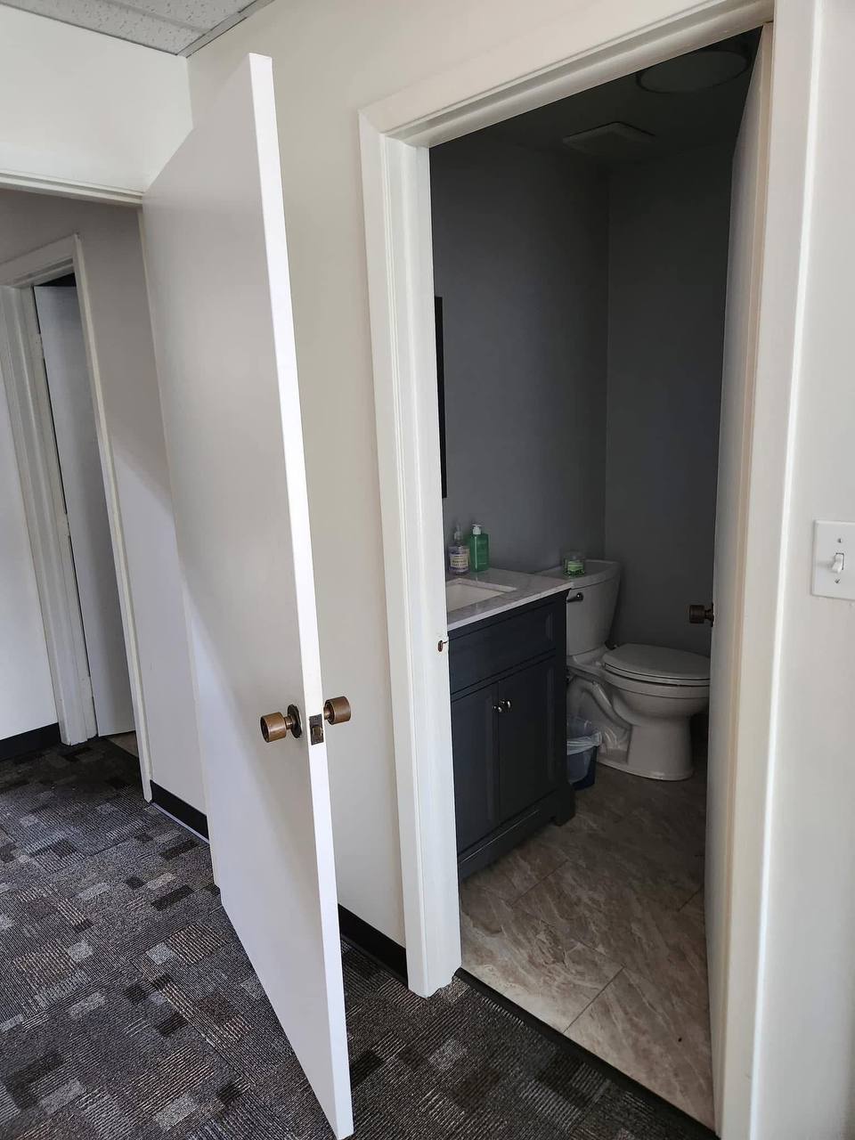 СДАЁТСЯ ОФИС в Burr Ridge, IL – свободен уже сейчас! - Фото 4