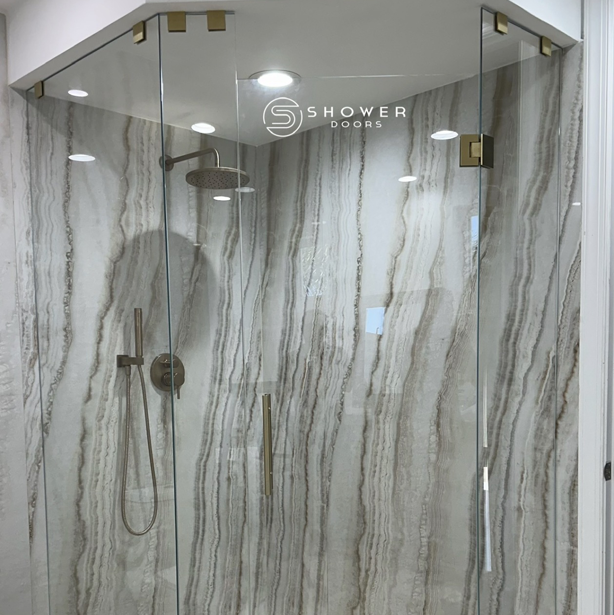Frameless Shower doors enclosure - Фото 3