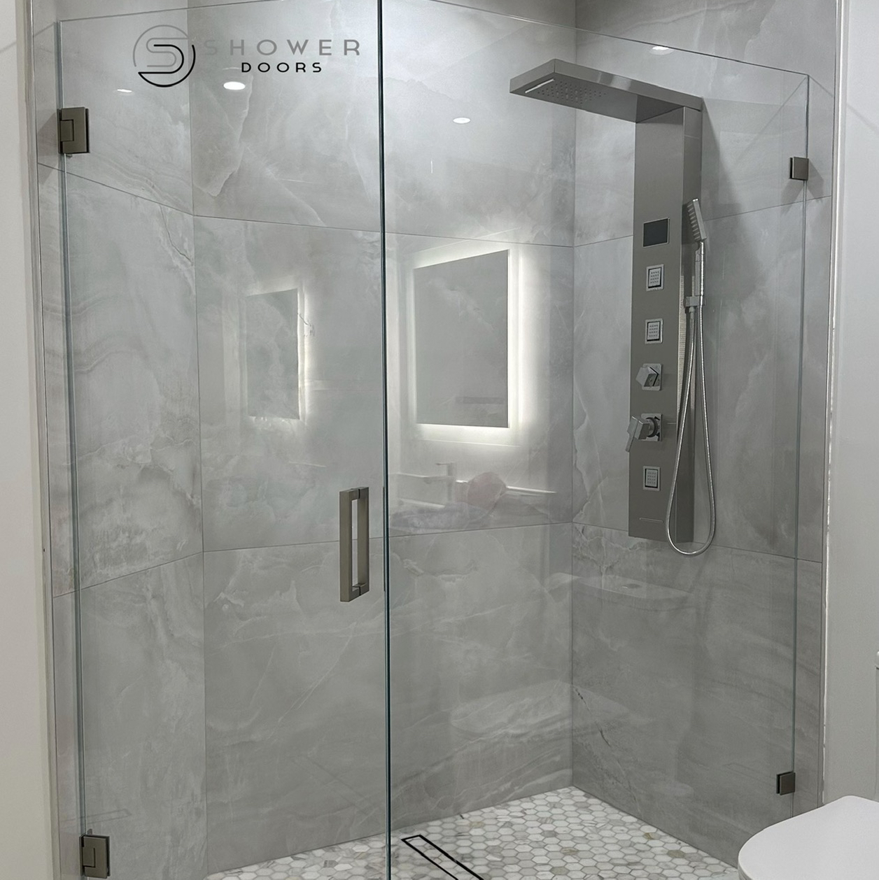 Frameless Shower doors enclosure - Фото 4