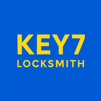 loksmit-po-avto-avariynoe-otkritie-mashin-photo