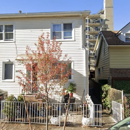 photo-sdaetsya-mesto-v-komnate-tolyk