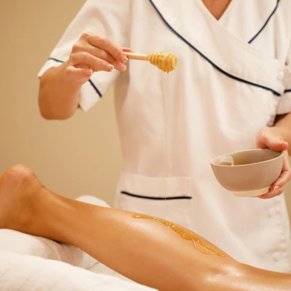 voskovaya-i-saharnaya-depilyatsiya-1-photo