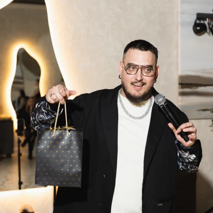 vedushtiy-meropriyatiy-svadybi-photo