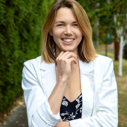 rieltor-po-nedvizhimosti-v-siet-photo