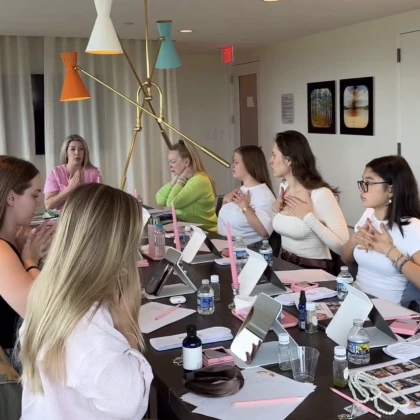 otkrit-nabor-na-obuchenie-osoznannie-telesnie-praktiki-i-massazh-glubinnogo-urovnya-photo