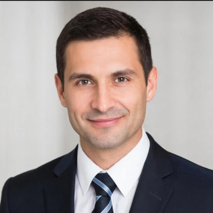 online-business-financial-cons-photo