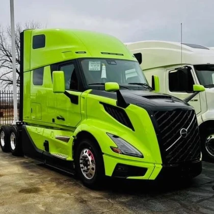 truck-dispatcher-63-photo