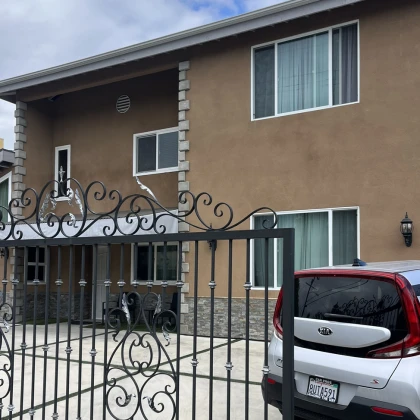 front-house-for-rent-1-photo