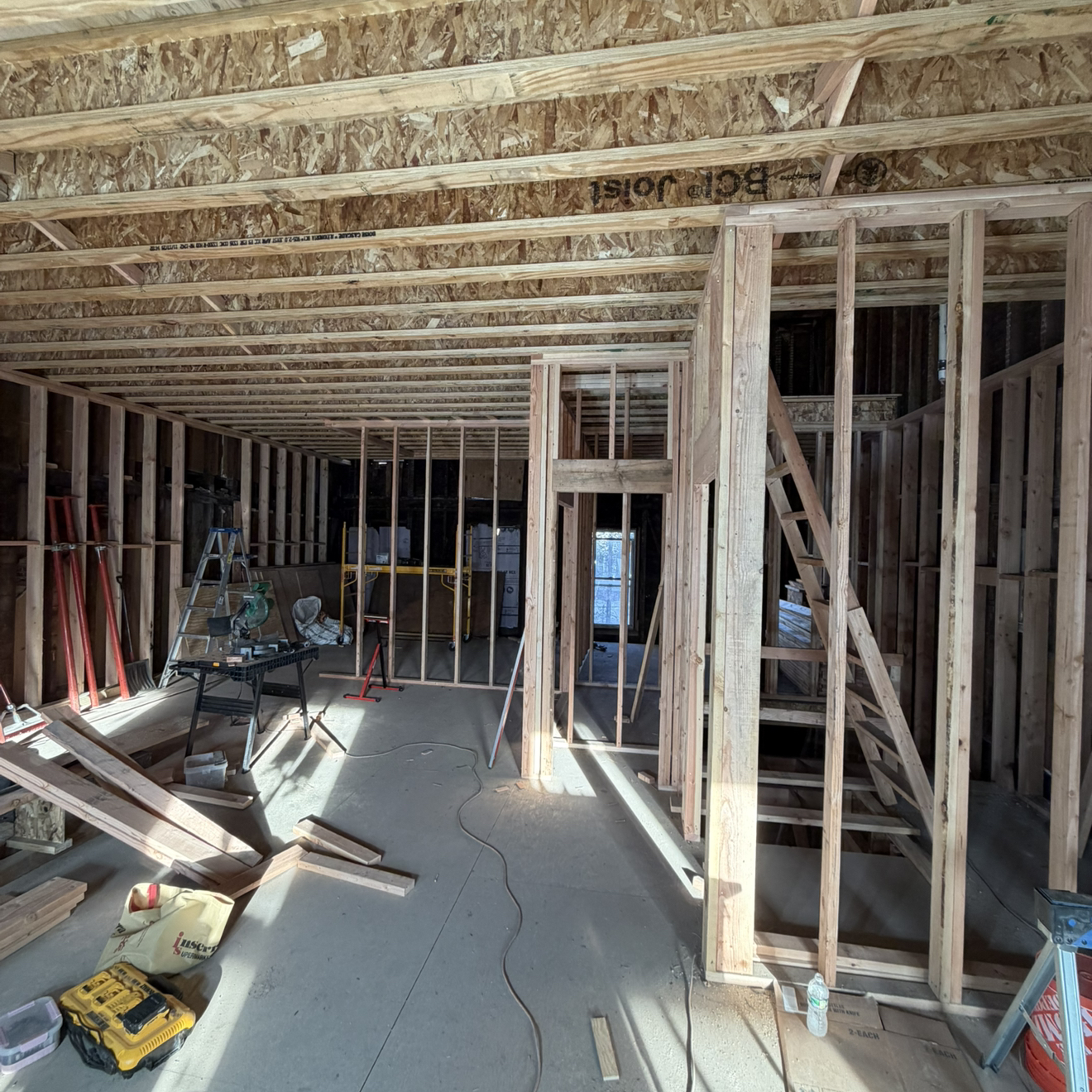 HNB Construction LLC - Фотографія 7