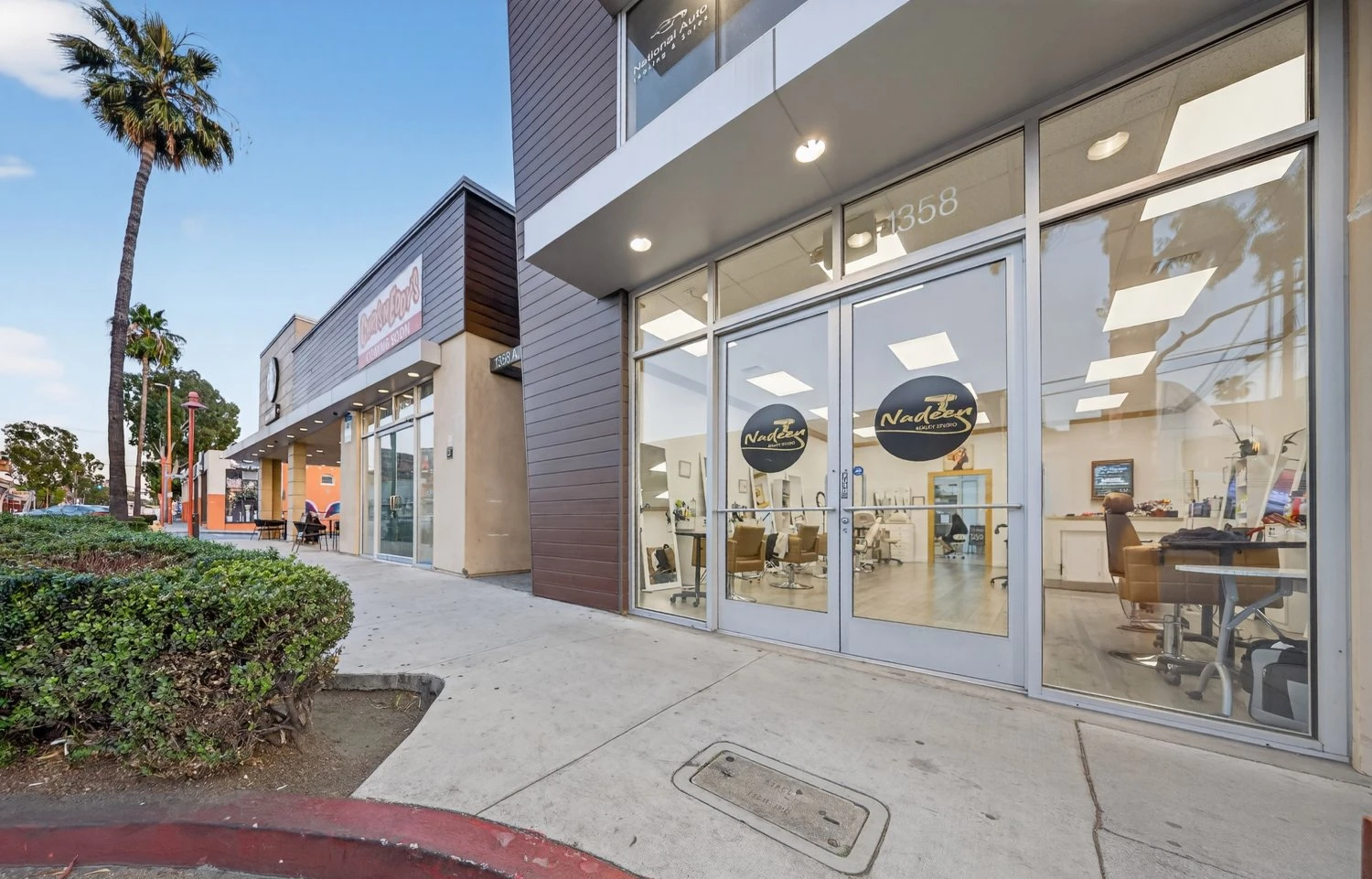 Glendale, CA Beauty Salon For Sale - $135,000