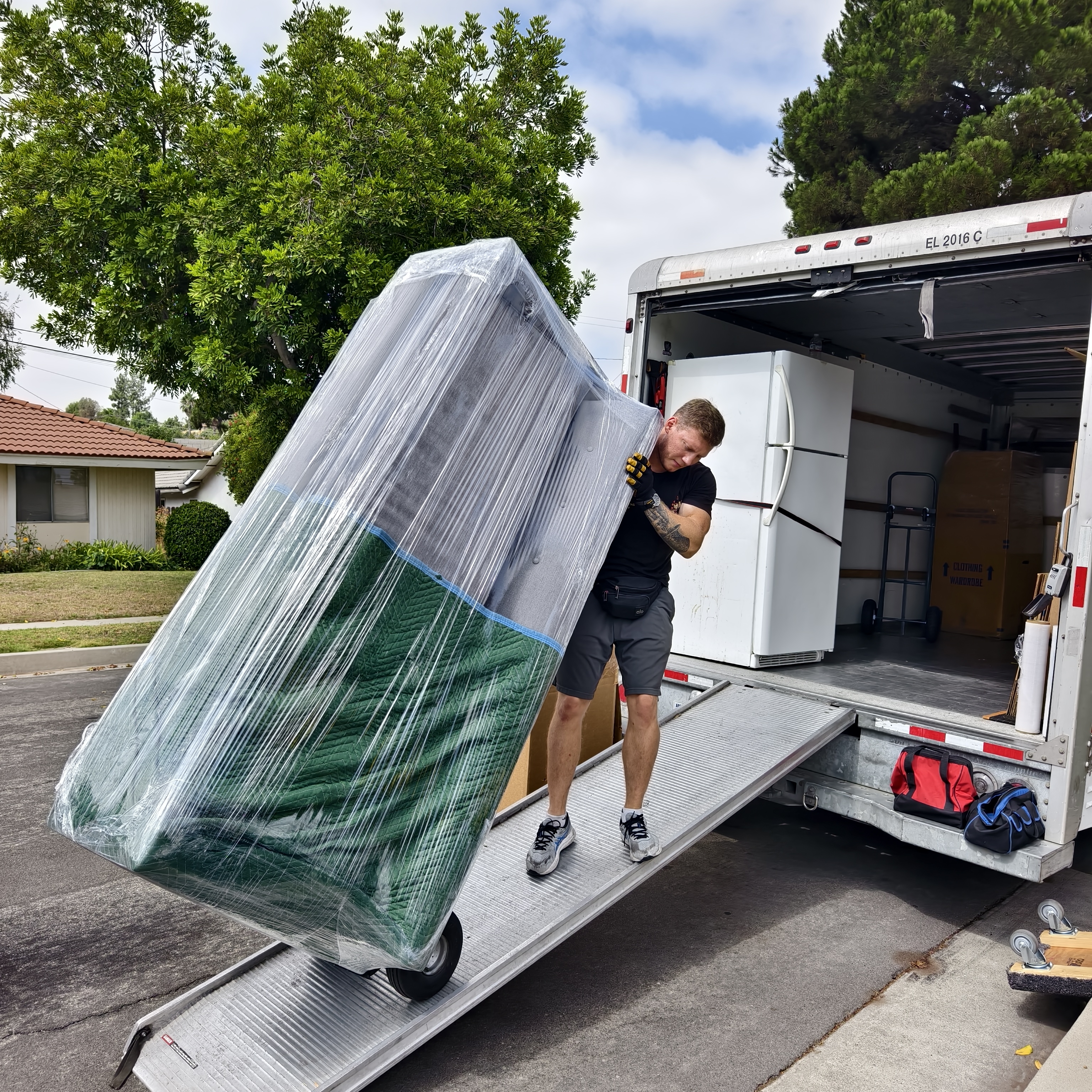 Мувінгова компанія IronMen Moving - Фотографія 3