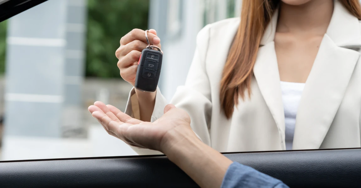 Як купити машину в США: лізинг VS автокредит? Покрокове керівництво під час купівлі нового або б/в авто