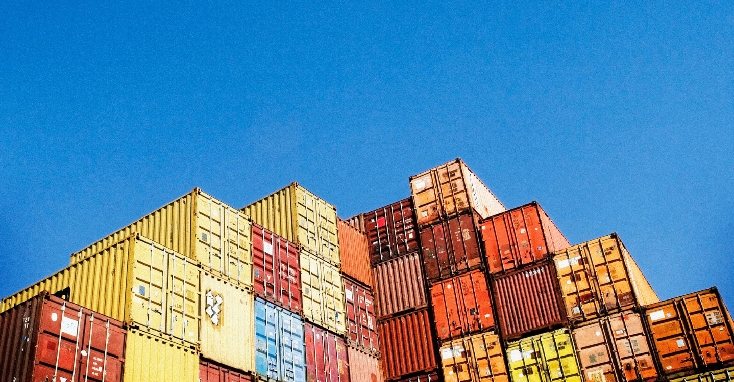 Аукціон контейнерів США: що можна знайти та скільки на цьому заробити