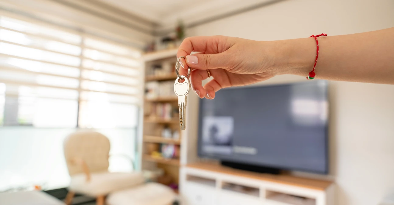 Дешевое жилье в Нью-Йорке: где искать и как снять квартиру в городе. Узнайте о ценах, документах и главных этапах аренды в нашей подробной инструкции.