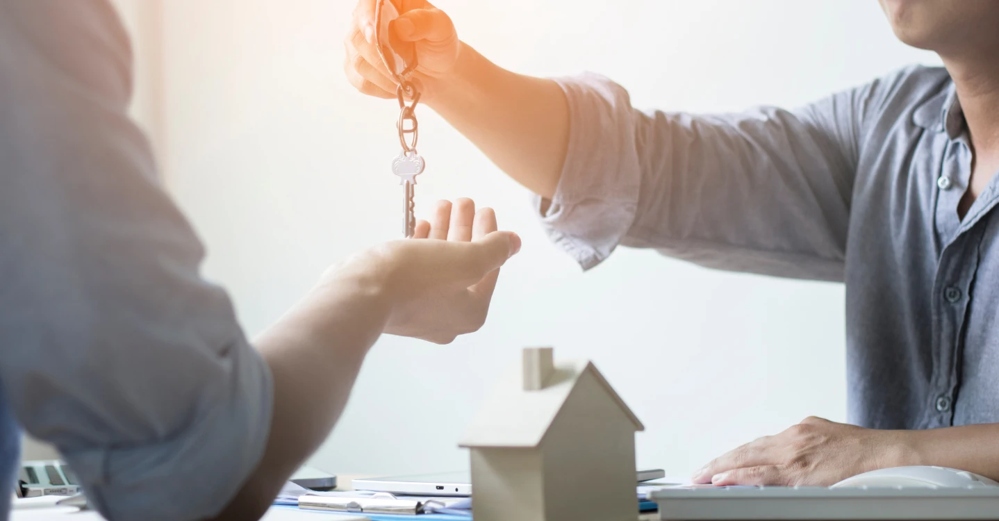 Ипотека на покупку дома: условия получения, документы и процентная ставка. Гайд от А до Я