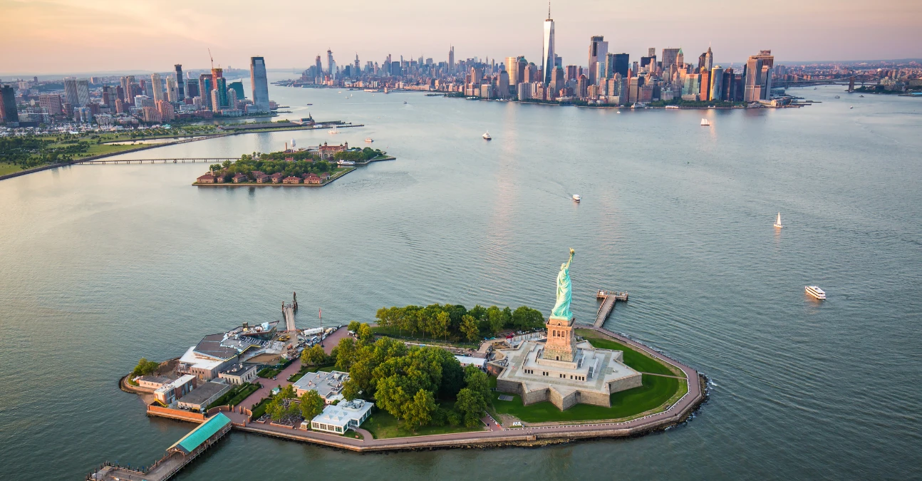 Как добраться до Статуи Свободы | Исчерпывающий гайд от BAZAR.club