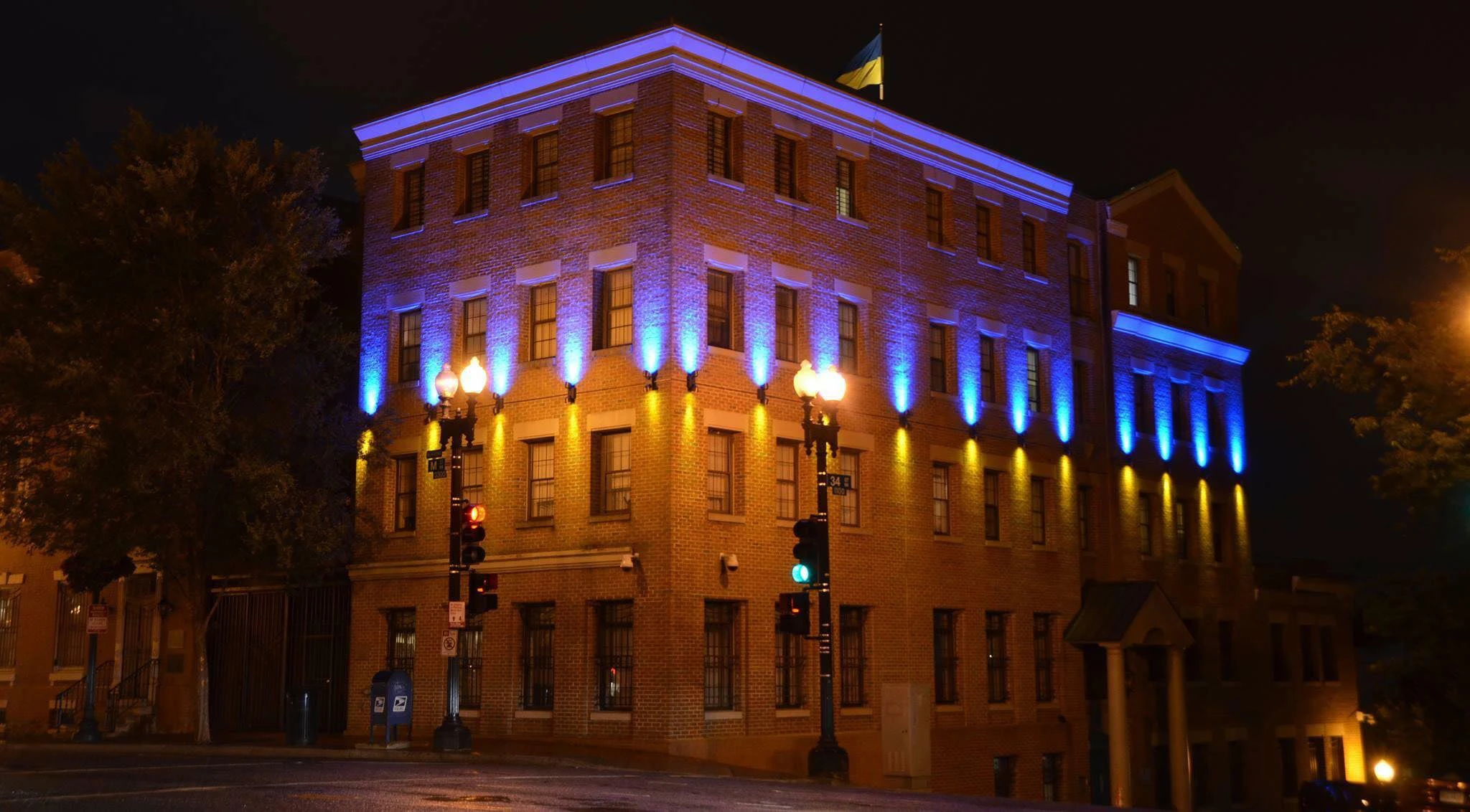 Консульства України в США: як звернутися та де отримати допомогу