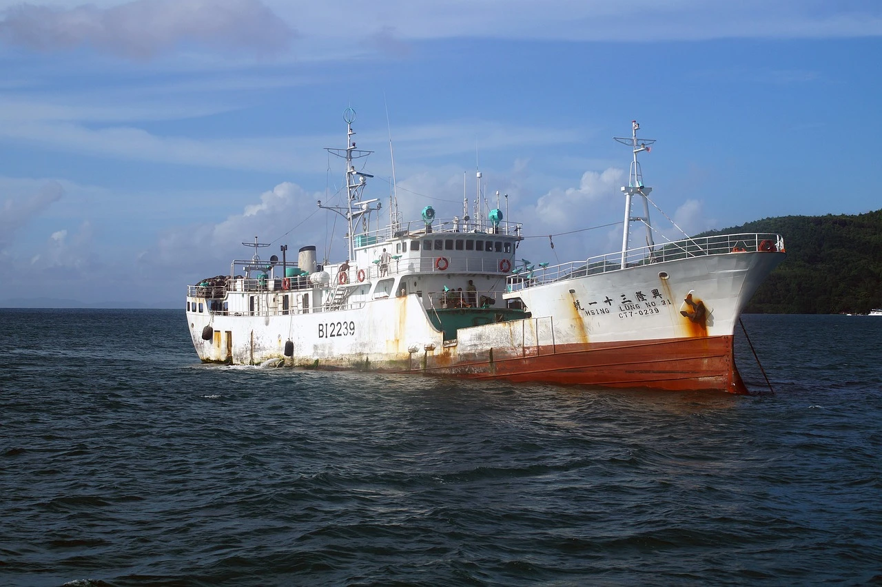 Китай заблокировал филиппинский корабль в Южнокитайском море: США выразили поддержку Филиппинам