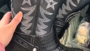 Crocs выпустила ковбойские ботинки