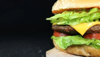 Нетерпеливый клиент устроил дебош в McDonald's