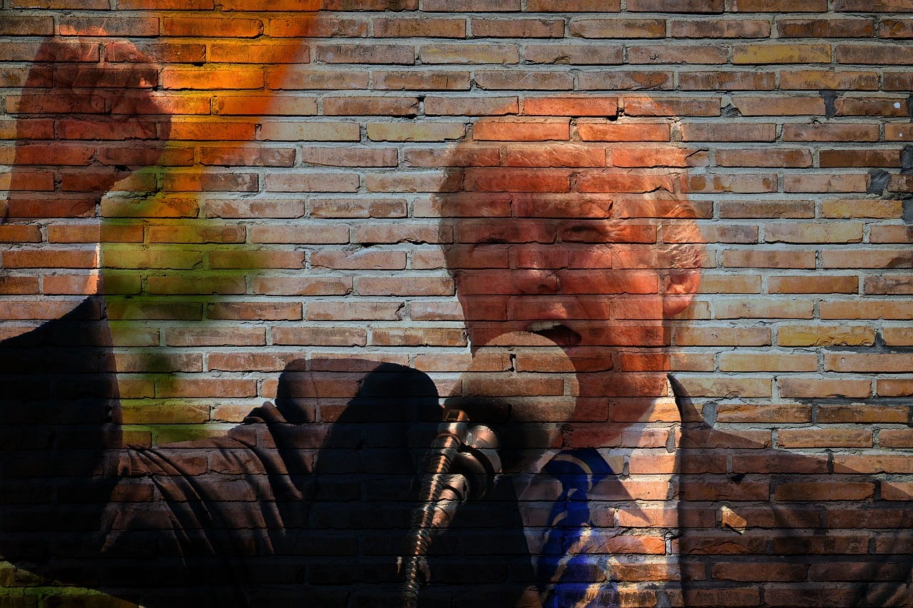 Байден опережает Трампа в опросе о будущем президенте США