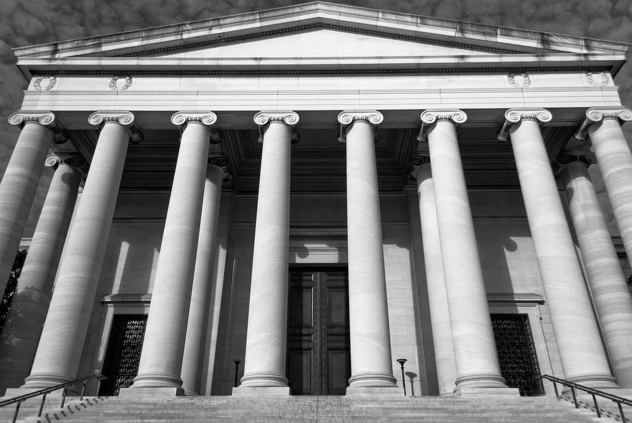 Верховный суд снова не рассмотрел дело об ответственности брокера в ДТП