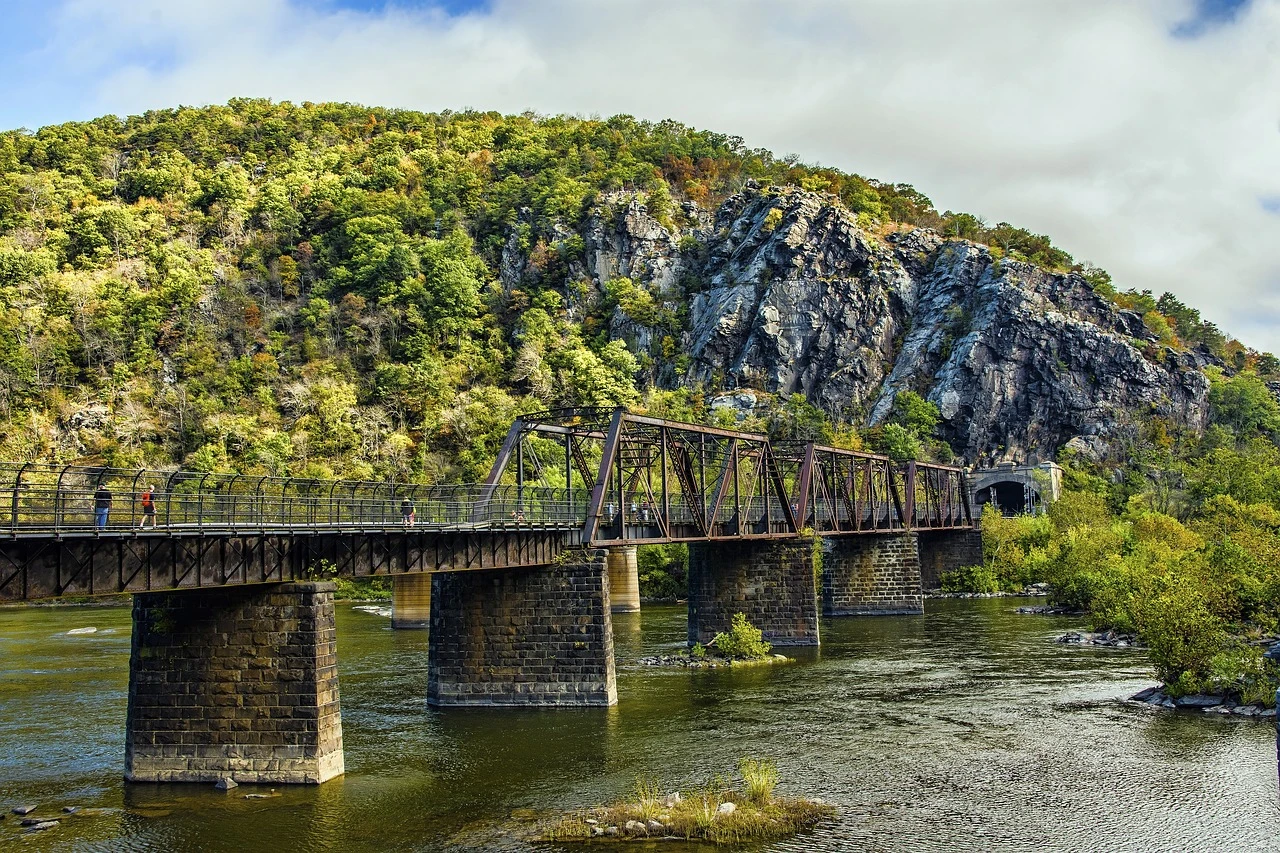 James River Bridge закрыт до вторника