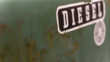 Дизель снова подешевел — и это не предел