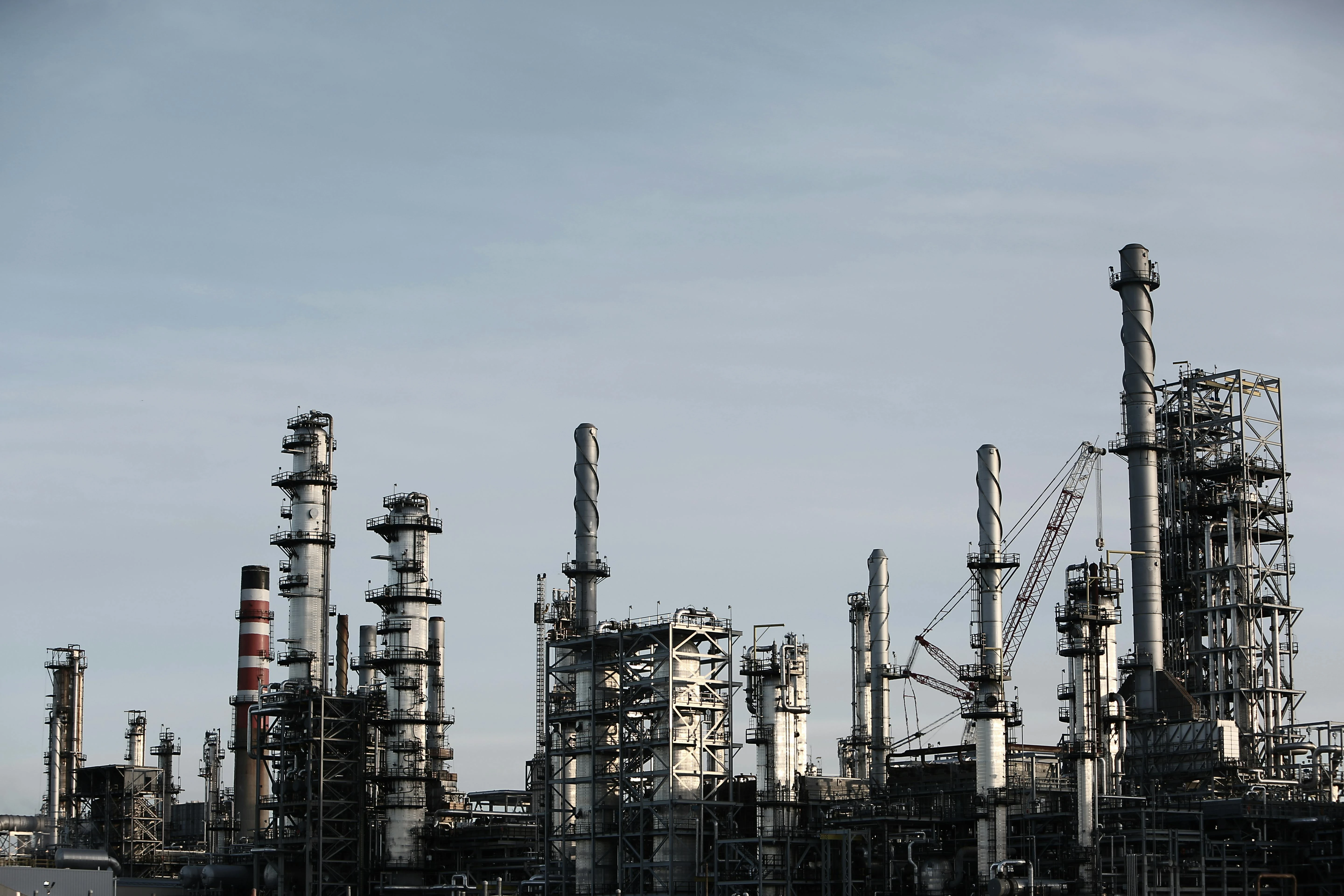 Арабские страны опасаются, что Израиль начнет уничтожать нефтяные объекты Ирана