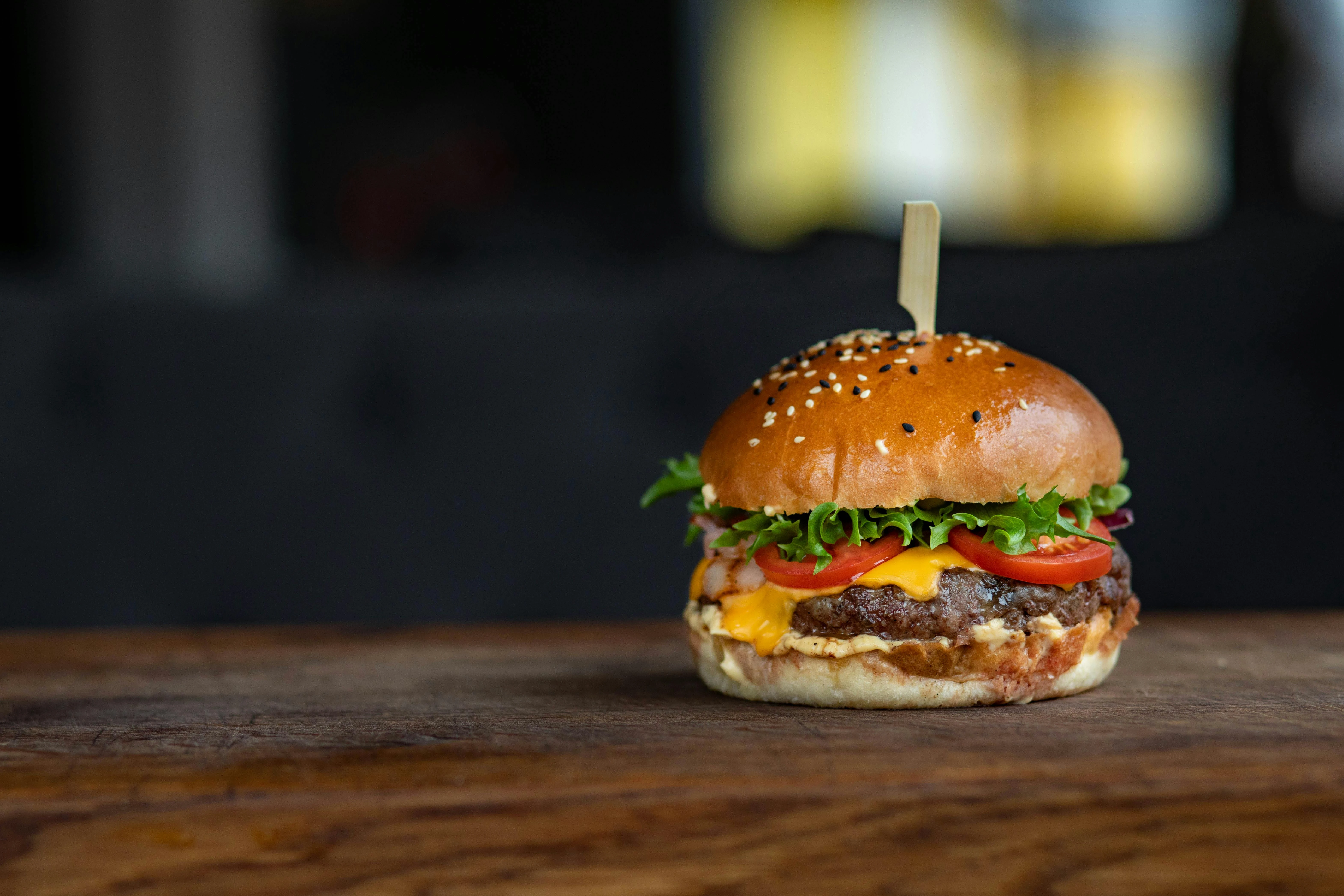 Ученые объяснили, почему McDonald's вкуснее за пределами США