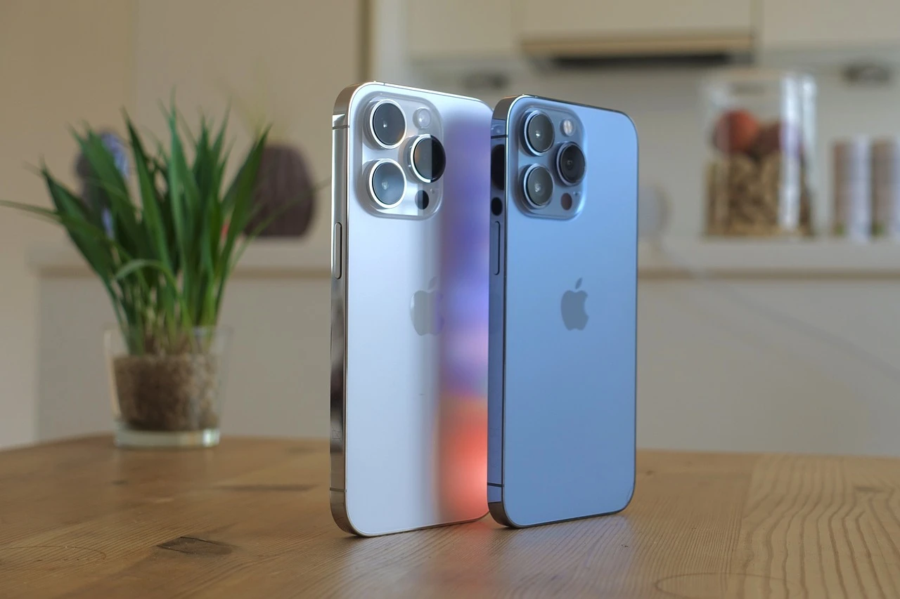 В следующей версии iOS для iPhone может появиться встроенный искусственный интеллект от Google