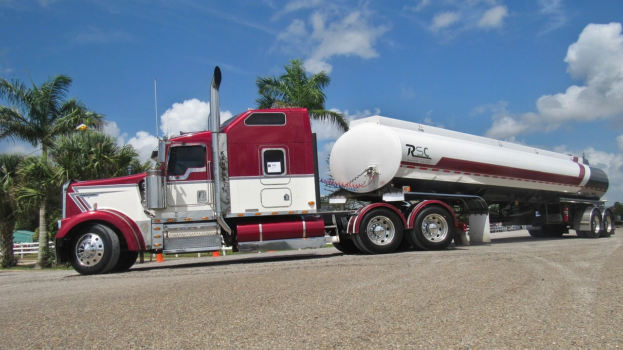 Завод Kenworth в Огайо празднует 50-ю годовщину