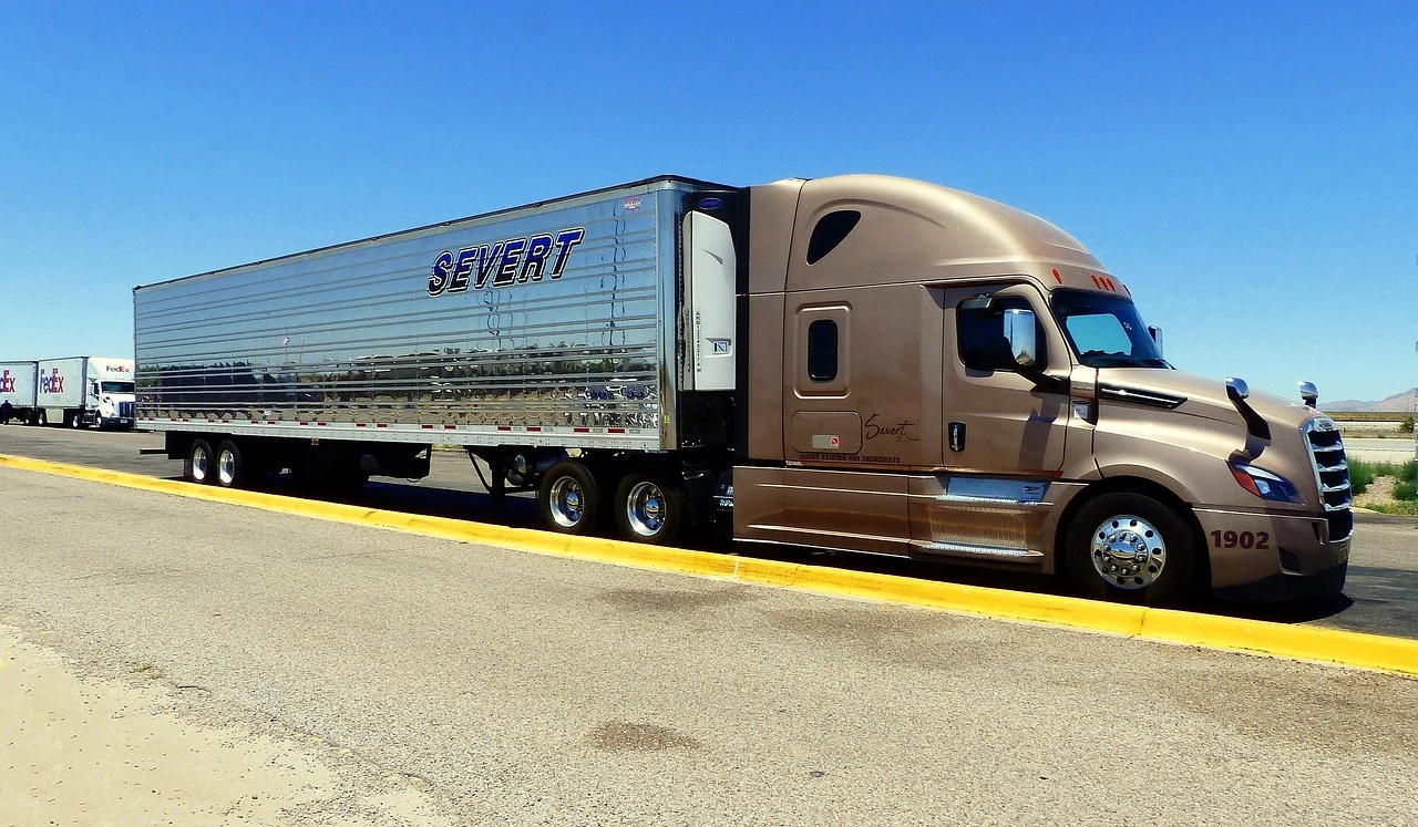 Daimler Trucks отзовут почти 30 тысяч грузовиков