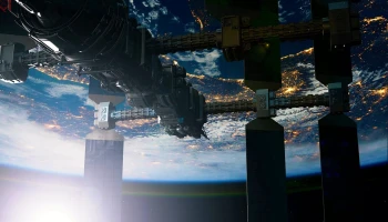 Корабль SpaceX спустит МКС с орбиты