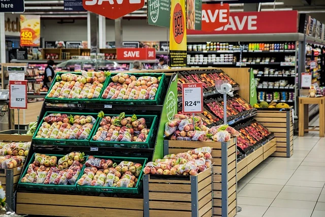 Walmart уволил сотрудника после того, как тот пытался остановить преступника ценой собственного здоровья