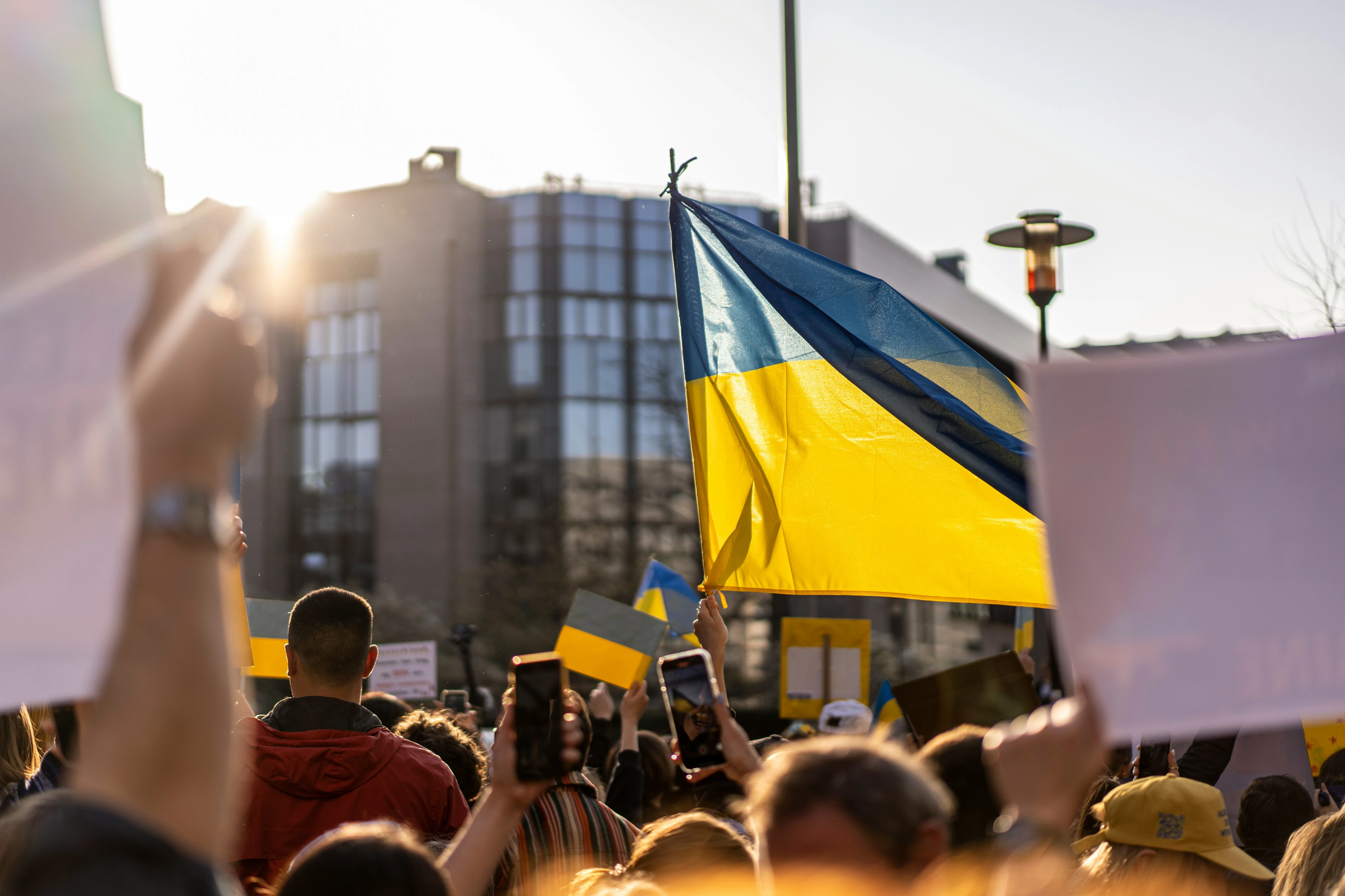 Украина требует от США гарантий по типу НАТО, а о территориях будет говорить после прекращения огня