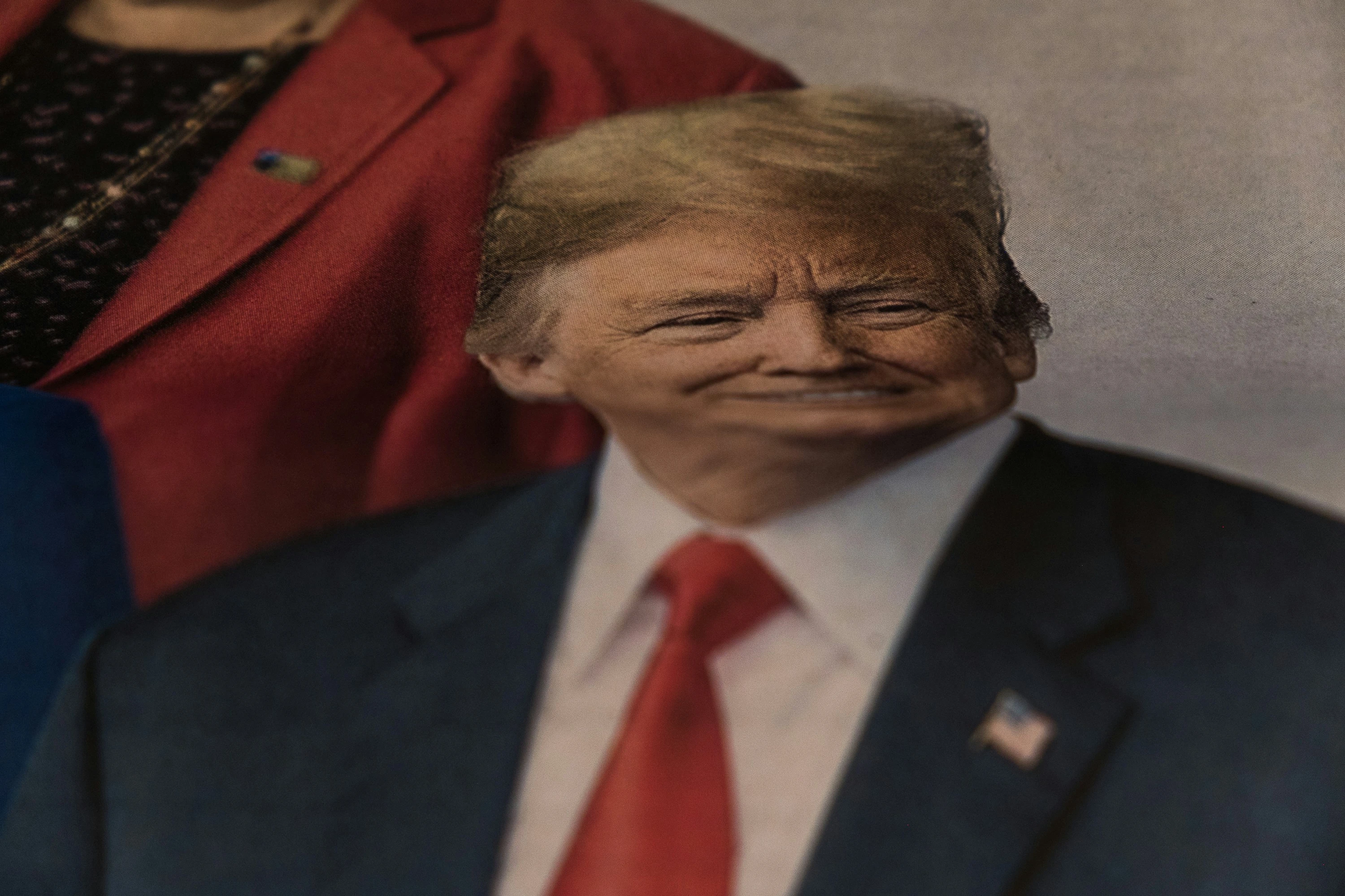 Рейтинг одобрения Трампа упал до нового минимума второго срока