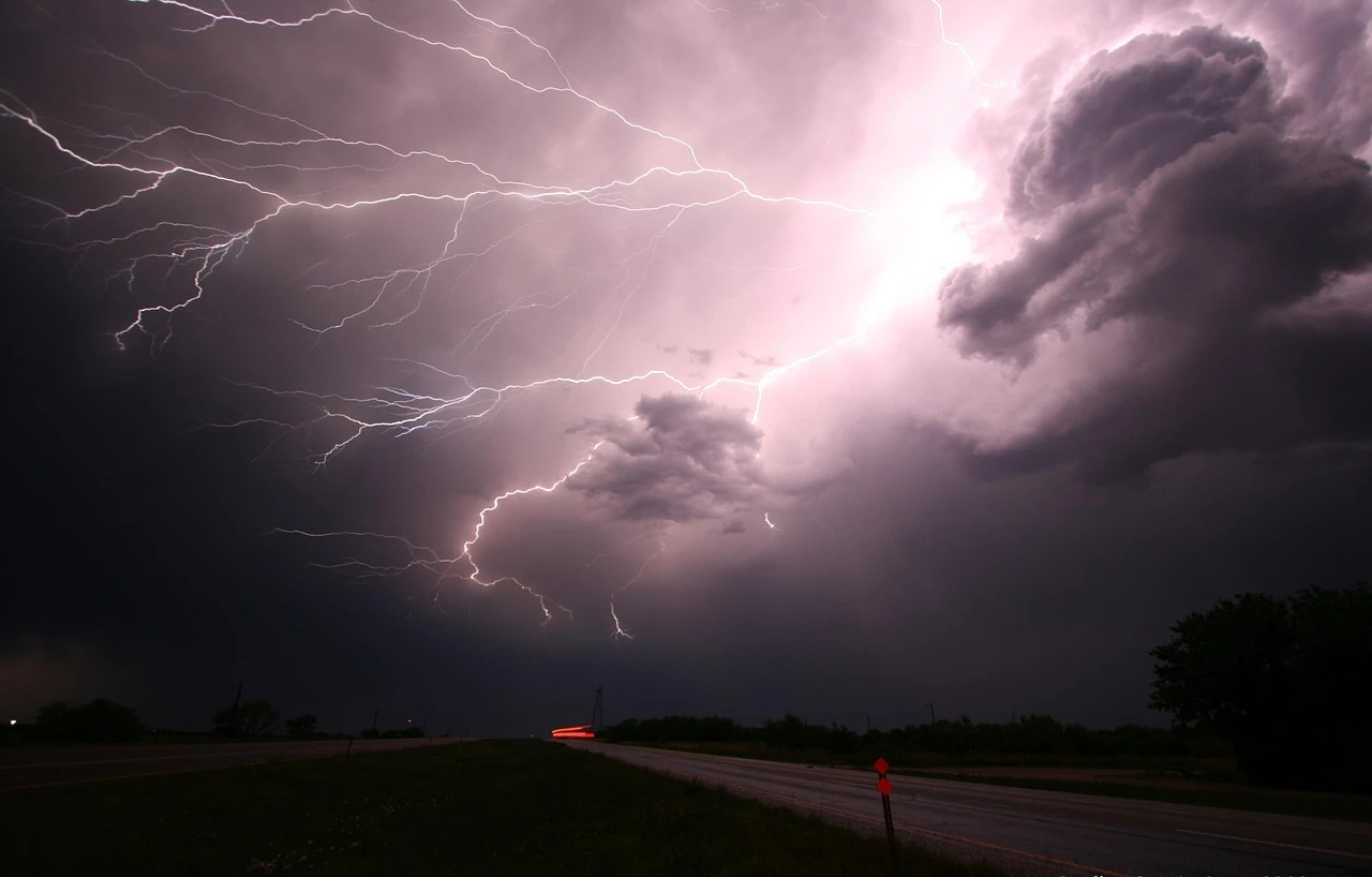 Миллионы американцев столкнутся с наводнениями с приближением шторма