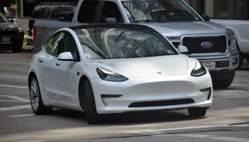 Tesla прекращает производство Model S и Model X