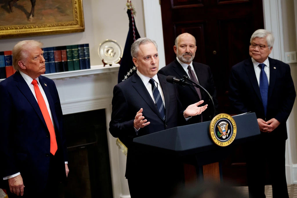 Советник Трампа призывает «объявить победу и выйти» из конфликта с Ираном