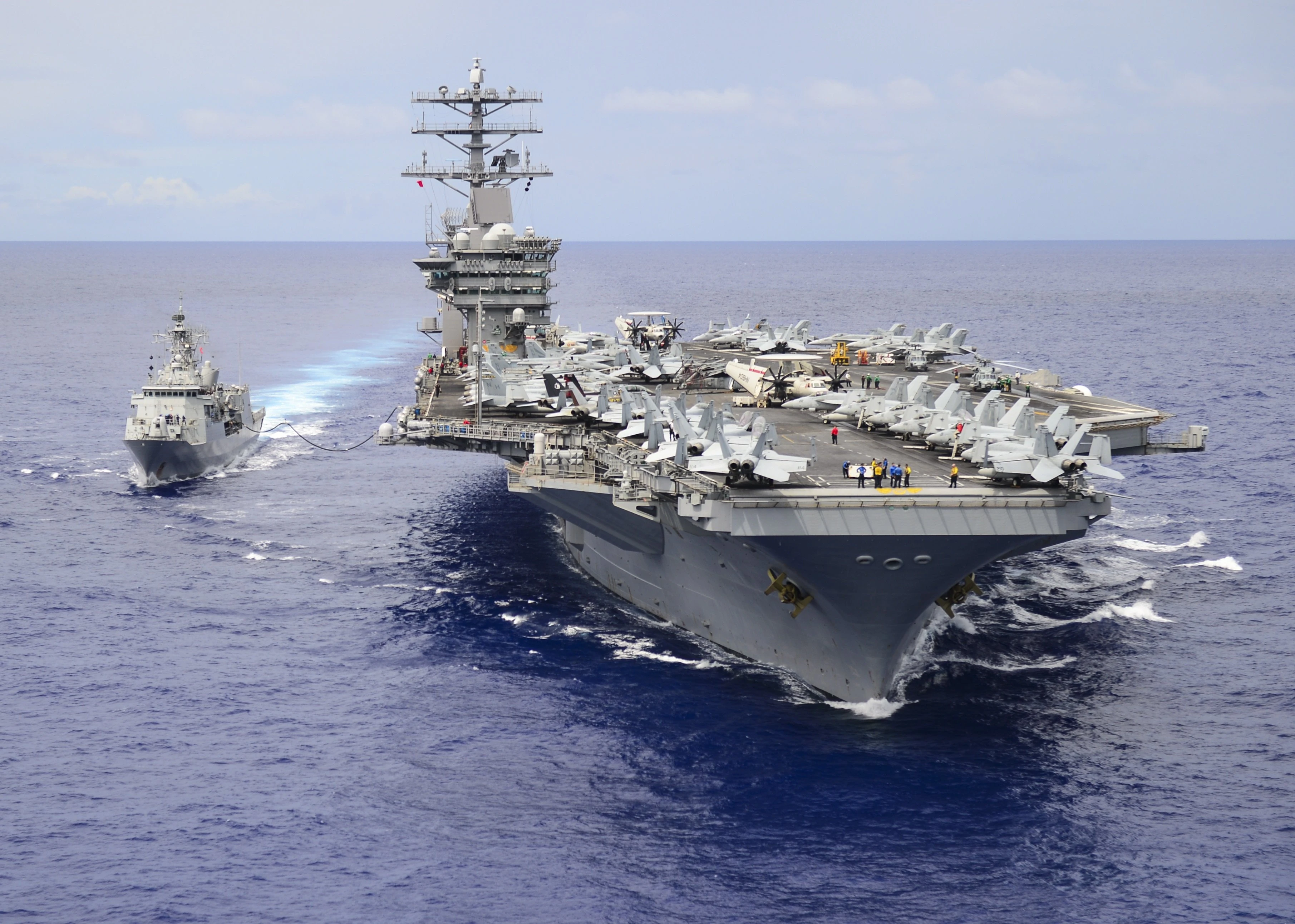 Авианосец USS Gerald R. Ford возвращается в США на ремонт