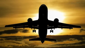 Акции Boeing упали после того, как компания получила заказ от Китая на 200 самолетов