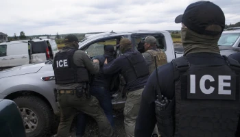 Агентів ICE звинуватили у незаконних арештах після публікації відео з Орегону
