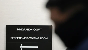 Адміністрація Трампа хоче стягувати з іммігрантів до $18 000 за пропуск суду та подальшу депортацію