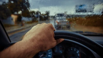У Нью-Йорку злісних порушників швидкості зобов'яжуть встановлювати обмежувачі в автомобілі