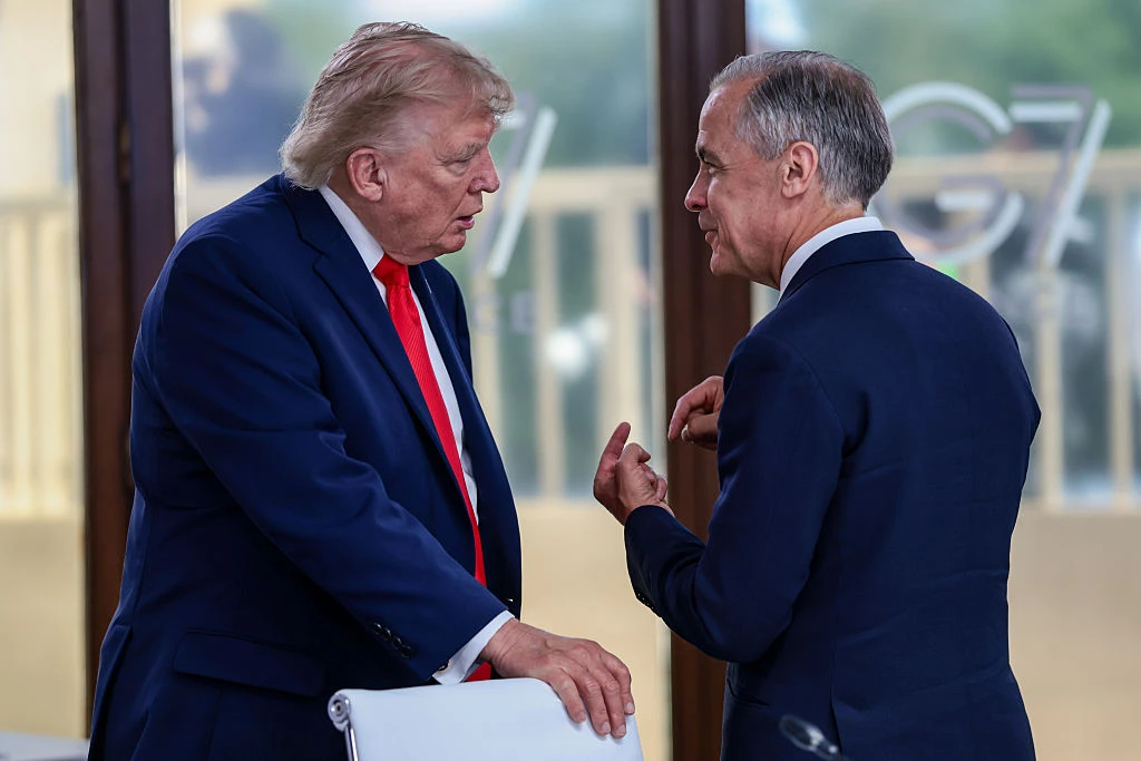 Трамп ввел дополнительные пошлины в 50% на часть канадских товаров